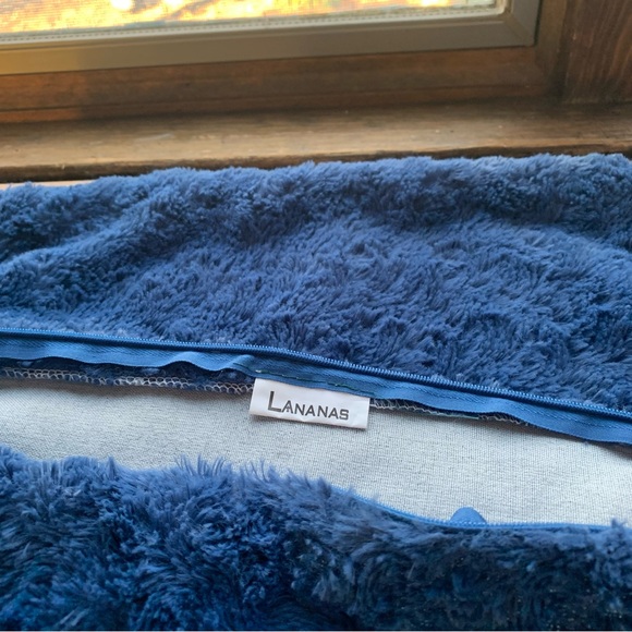 Lananas Blue Shag Faux Fur Pillow Cover Shams 19 x 20” Boho Home or Room Decor - Picture 9 of 11